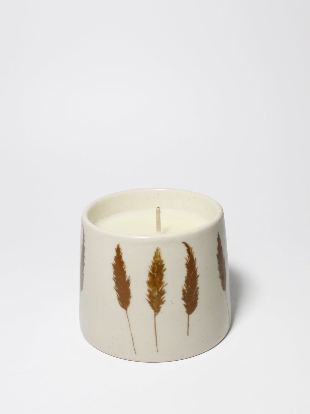 Aromatic Amber & Fig Natural Home 7 oz scented candle