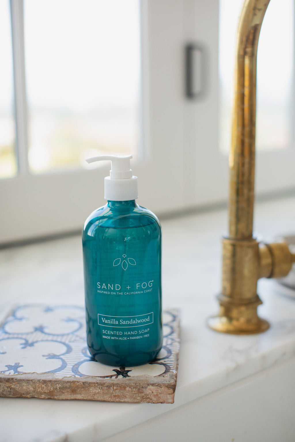 Natural Vanilla Sandalwood 15.7 oz Liquid Hand Soap