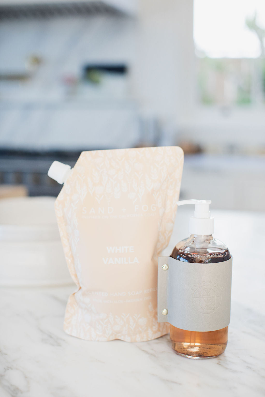 Elegant White Vanilla 15.7 oz Liquid Hand Soap