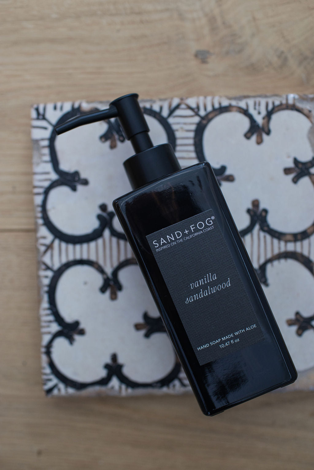 Natural Vanilla Sandalwood 10.47 oz Liquid Hand Soap