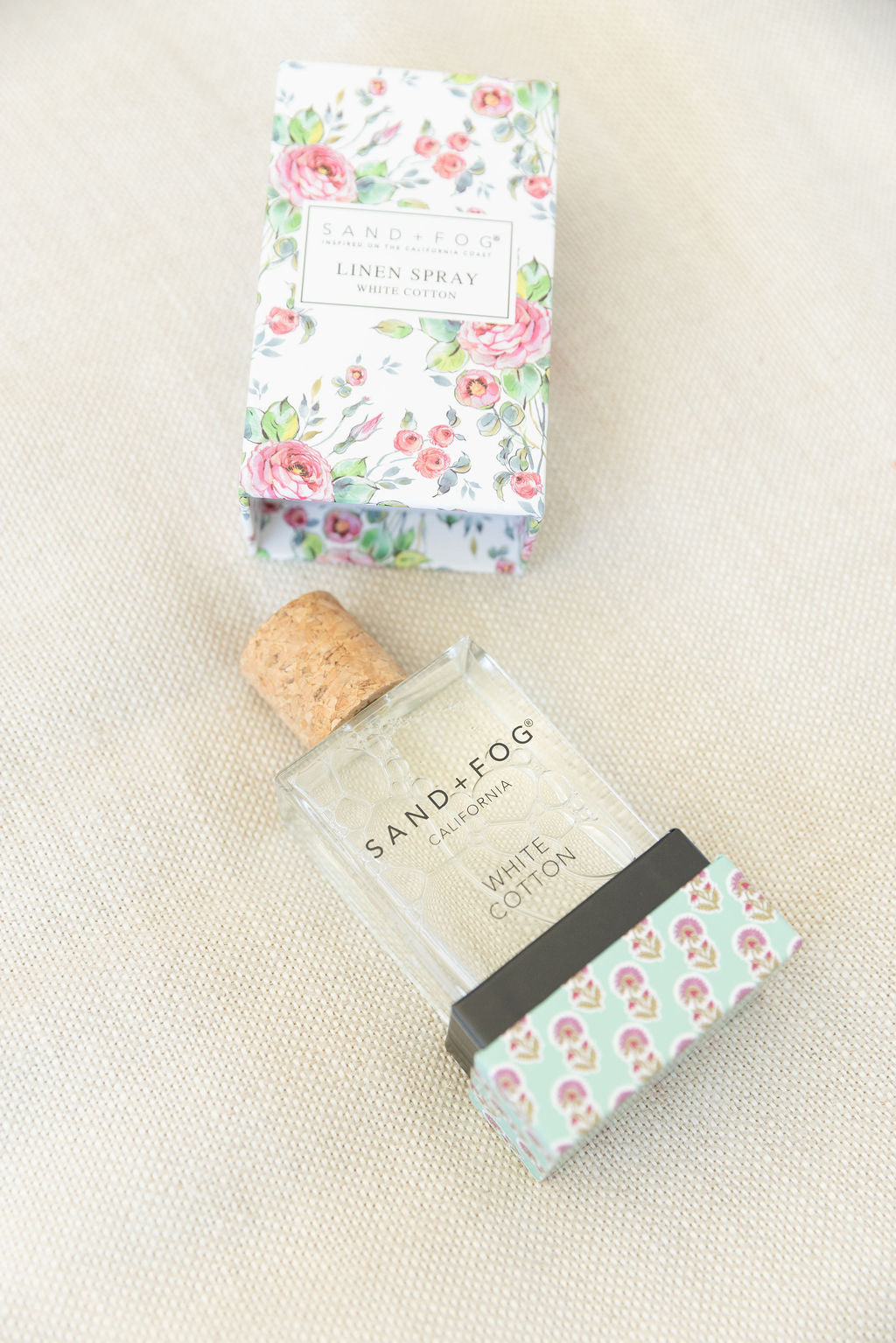 Elegant White Cotton 95 ml Linen Spray