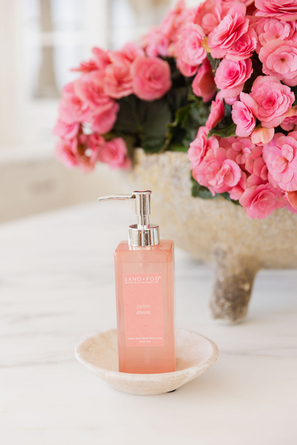 Elegant Lychee Dream 10.47 oz Liquid Hand Soap